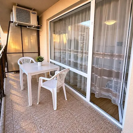 Orchid Flower Apartman *
